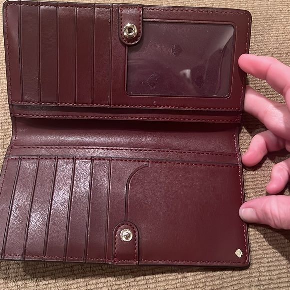 Kate Spade Cameron WLRU6040 Crossgrain Leather Purple Floral Bifold Wallet - Picture 2 of 3